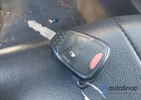 2016 Jeep Compass Latitude z USA, uszkodzony, nr VIN 1C4NJCEAXGD744634